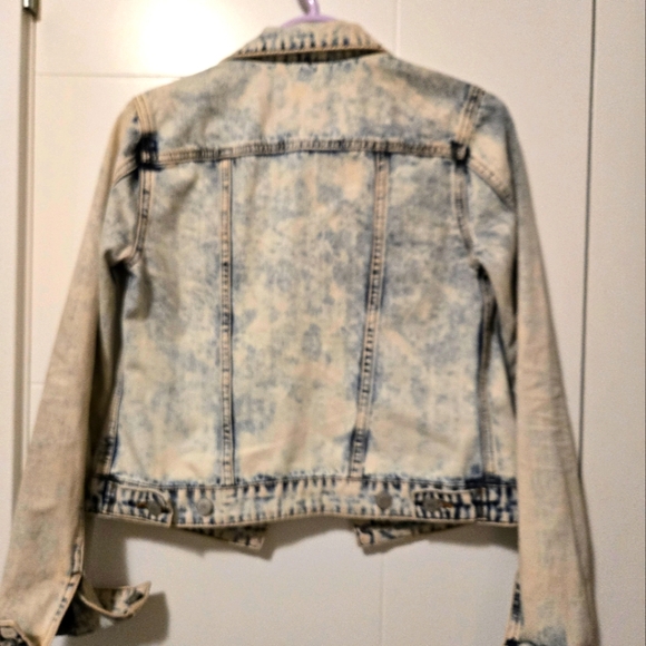 Gentle used ladies denim jacket size XS 😍 - Picture 6 of 6